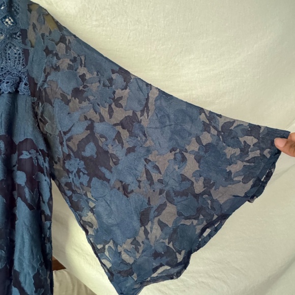 Modcloth lace overlay sheer bell sleeve swing dress , EUC, size small - Picture 4 of 6